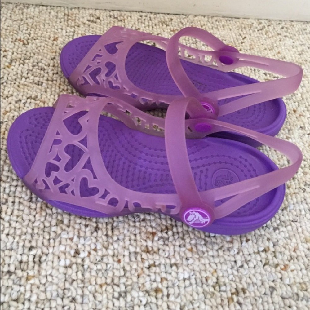 Purple crocs with hearts